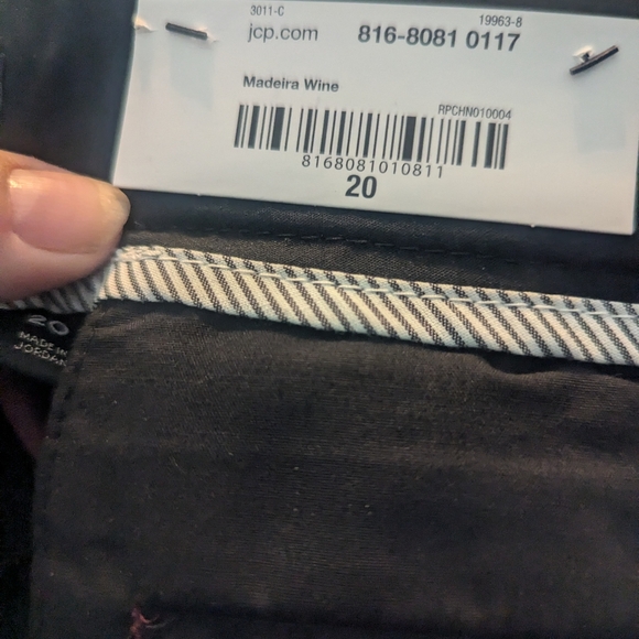 NWT Worthington Maroon colored Pants Size 20 Ankle - Picture 4 of 5